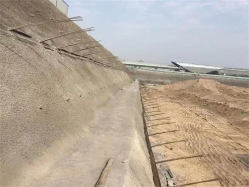 柳南河道边坡加固